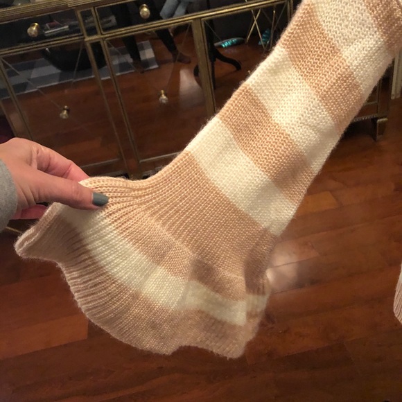 The Shanty Corporation sweater NWT - Picture 7 of 8